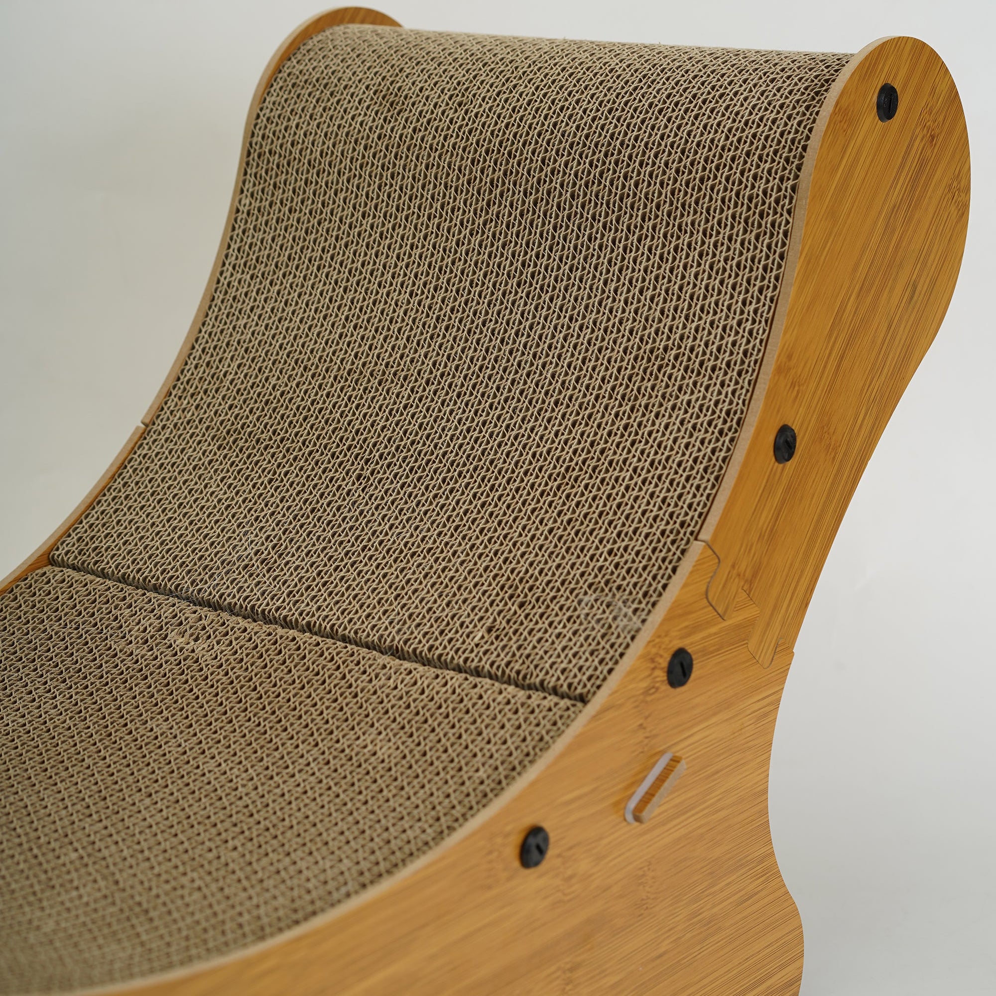 Curved Chaise Cat Scratcher - Premium MDF & Corrugated Cardboard