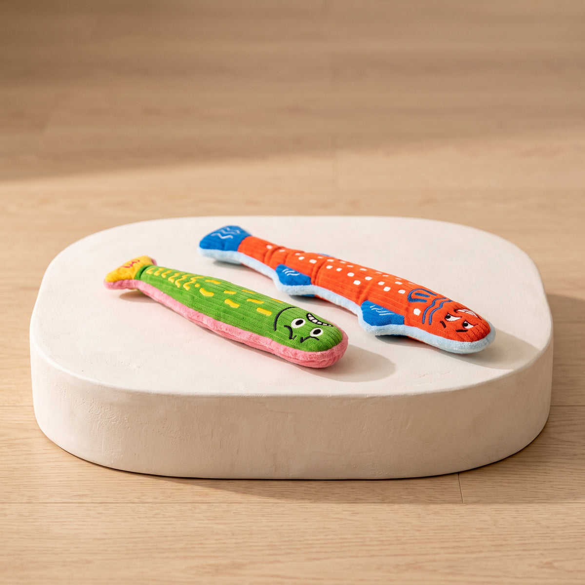 Crinkle Catnip Fish Kicker Toy – 49cm