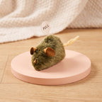 Interactive Catnip Mouse Toy – Squeaks on Touch
