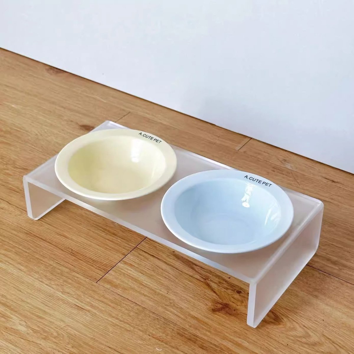 Ceramic Cat Bowl with Elevated Acrylic Stand - catati - nz - cat - products - online